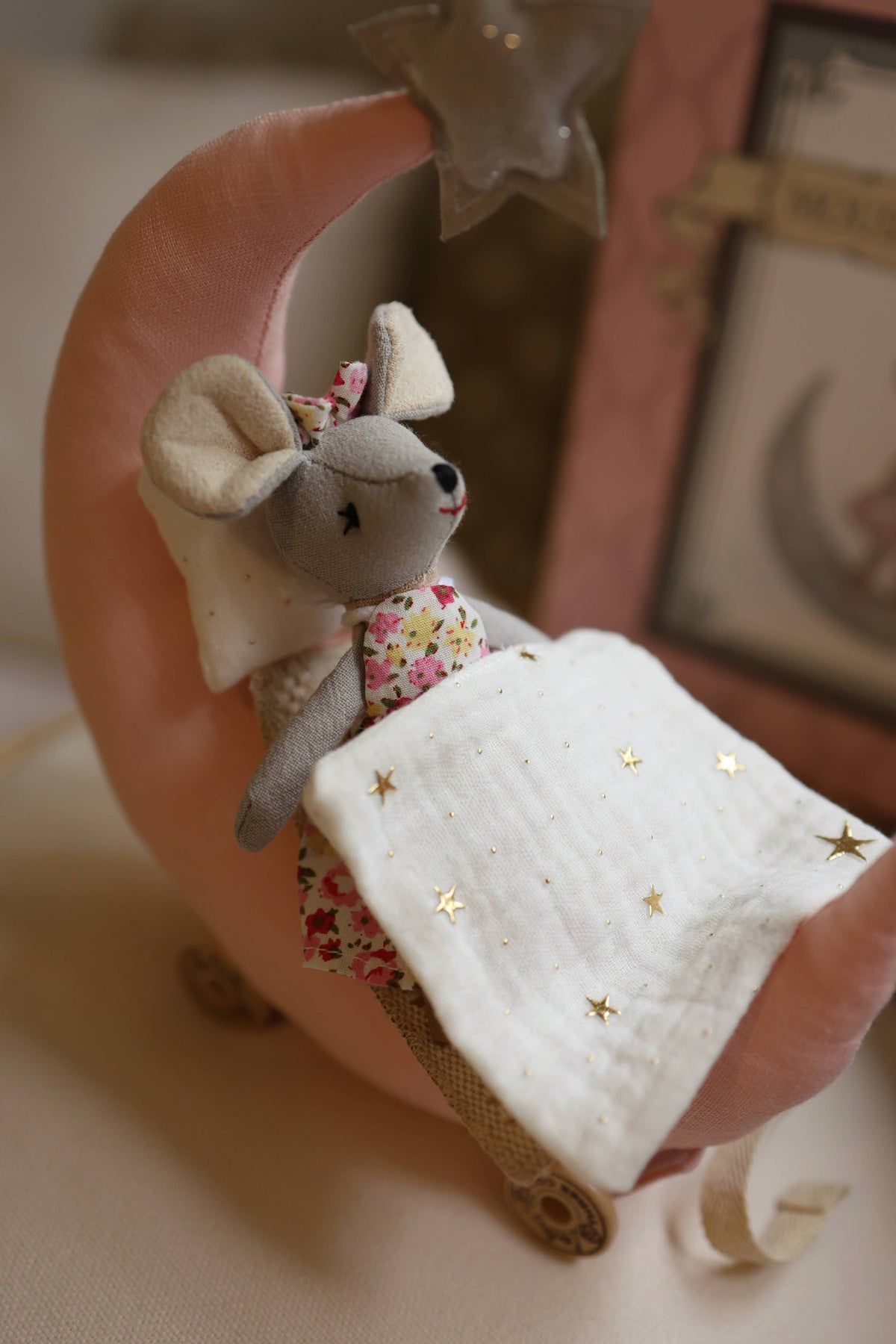 Mouse and the Moon, Sweet Dreams Mouse