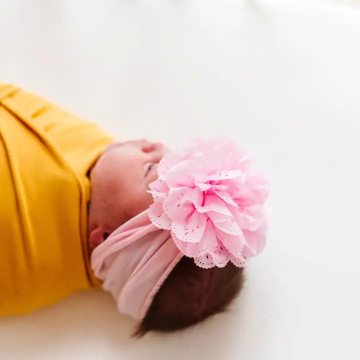 EYELET FLOWER BOW