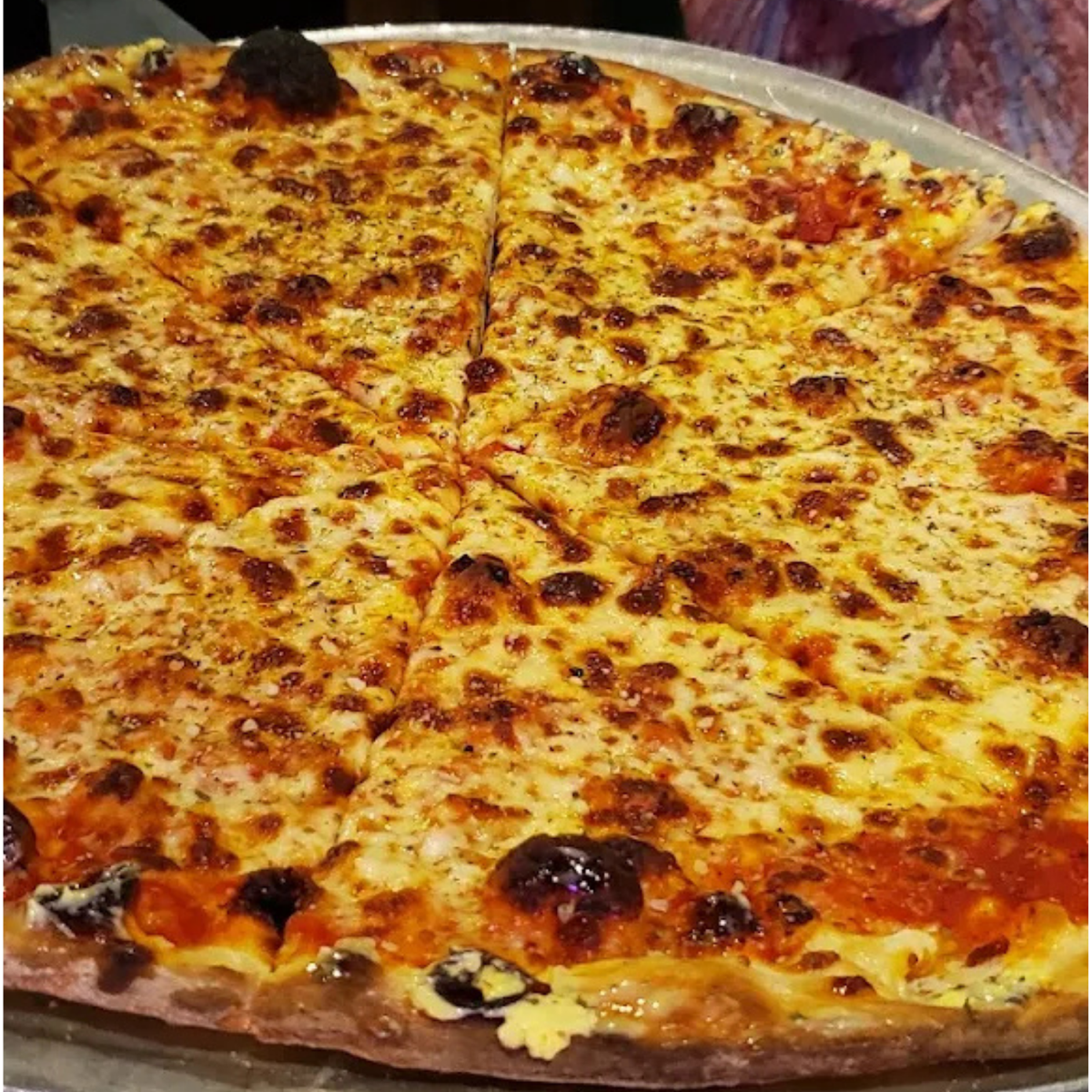 18" Cheese, Pepperoni, or Sausage Pizza