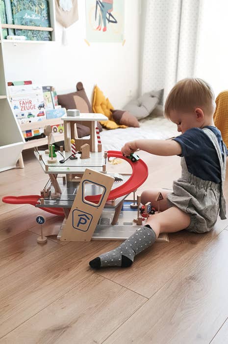 City Garage Play Set